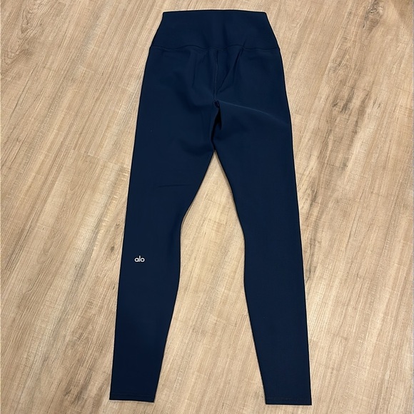 Alo High Waist Ripped Warrior Legging - Picture 5 of 6